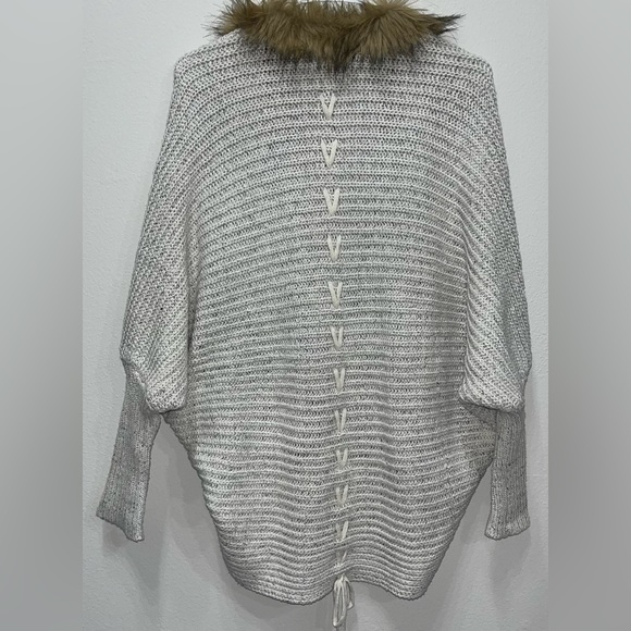 Military Hippie Felicity Faux Fur Batwing Cardigan - Picture 5 of 8
